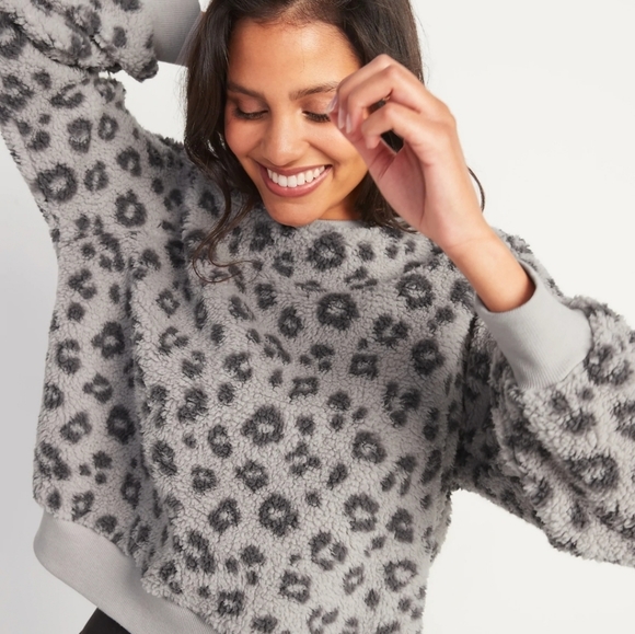 Old navy loose cozy sherpa sweatshirt Clearance
